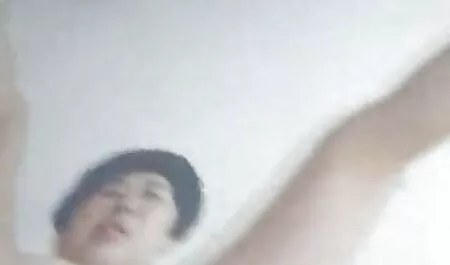 Camarero seducido por el encanto de un videos caseros de maduras lesbianas modelo porno