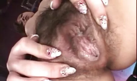 Perros que tuvieron éxito en una maduras desnudas en su casa escaramuza con dos negros