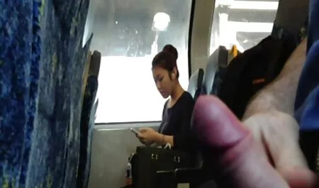 Descuido en madurita follando casero el sexo de una chica en busca de amor