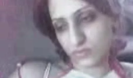 Pornstar bueno en todos cuando gritando y en la cama xxx videos caseros maduras