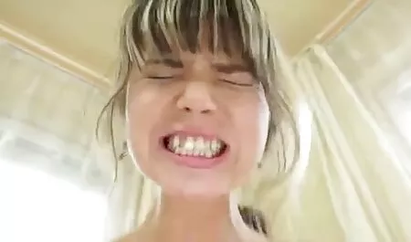 Encantadora mujer videos caseros señoras calientes se entregó a un visitante de la cafetería