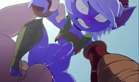 Joven chica straddle Ya está un hombre en el sofá videos caseros de señoras xxx