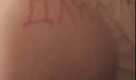 Una pareja apasionada por el videos caseros parejas maduras libertinaje en una casa privada