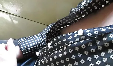 Tetona madura pornografía estrella enérgicamente folla con su novio videos caseros de veteranas