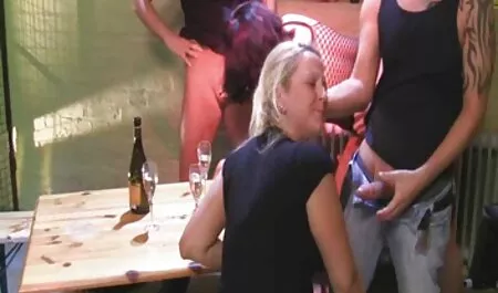 Una madura y videos caseros señoras calientes experimentada mujer encantadora una mujer joven en lesbianas Hardcore