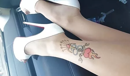 La joven chica y un viejo hombre profundamente videos caseros maduras calientes