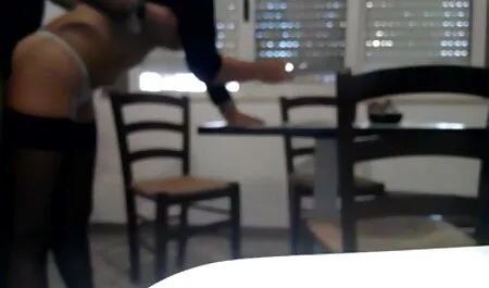 Hombre videos caseros de parejas maduras follando grifos es una gran mamada de una hermosa chica, madura, rubia