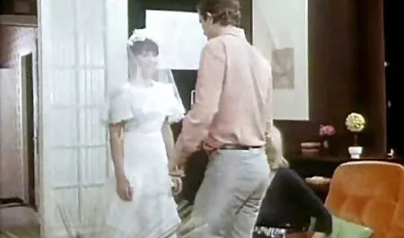 Modelo maduras reales caseras porno satisfecho de la piscina de mierda