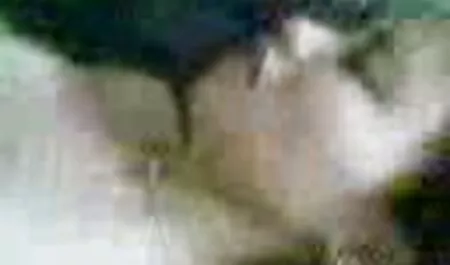 Una mujer madura dispuesta a enseñar cosas videos reales de maduras follando sobre el sexo para una joven puta en una polla, es seleccionada