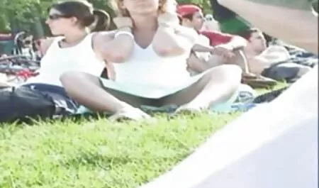 Dos lesbianas videos caseros de puretas disfrutar en una zona desierta