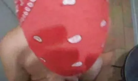 Dos lesbianas follando delante de un videos caseros de maduras colombianas sirviente