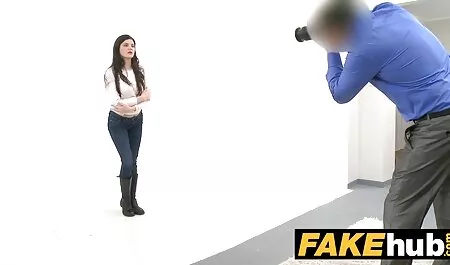 Belleza sensual xvideos caseros maduras usando pantimedias acariciando los dedos y la lengua de los demás