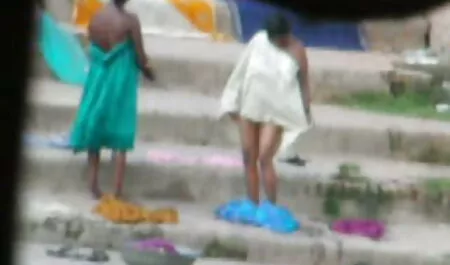 Mujer asiática revelando secreto de sexy videos xxx caseros de señoras masaje por todo el cuerpo