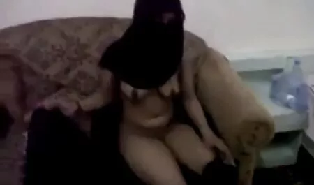 Coño peludo y cubierto de maleza ver videos pornos caseros de maduras de una chica japonesa cachonda y húmeda de cunnilingus