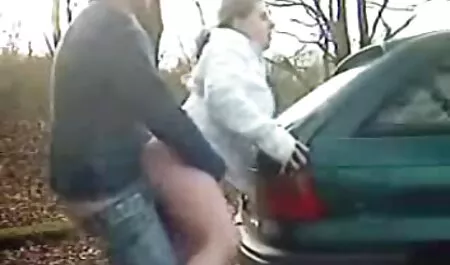 Chica con un impresionante culo sexy toma videos pornos caseros de maduras gratis una polla en el culo