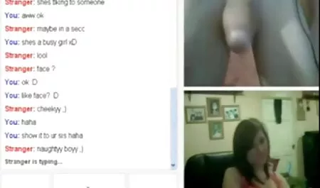 Madura morena con coño cubierto y piernas peludas, sexo con un hombre maduras xxx videos caseros