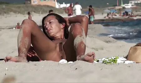 ver stripper casi desgarrado por soldados maduras peludas caseras hambrientos :)