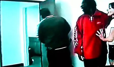 El videos caseros de lesvianas maduras chico del pene llena su cara y las tetas de una joven puta con semen después de chupar