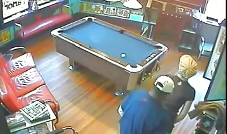 Masturbación pública de mujer madura en xvideos caseros maduras el bosque de la orilla del lago