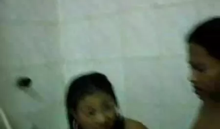 Un perro que no le videos gratis caseros maduras importa chupar las pollas de ambos hombres y sacar el coño de ellos