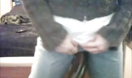 Las chicas jóvenes aman a un montón de chicos videos caseros maduras amateur y un mar de esperma blanco