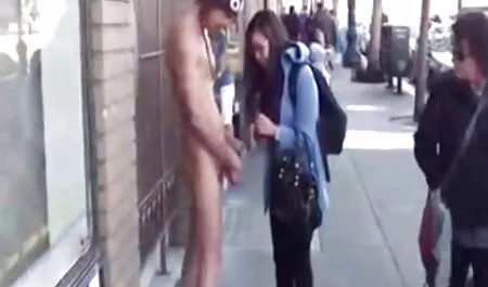 Joven rubia espectáculos extremo Garganta videos caseros de maduras infieles profunda mamada