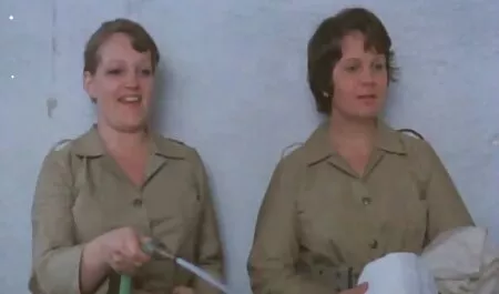 Dos jóvenes perras uso la correa en difícil mierda maduras follando videos caseros