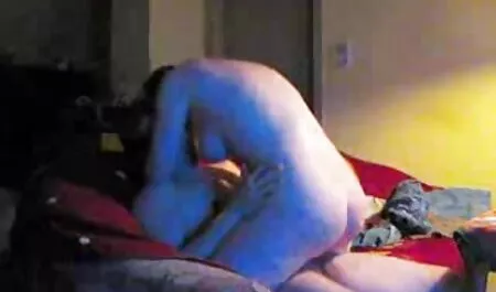 Burbuja botín ébano Hottie chupa la desconocido videos de maduras caseros gratis vestido para polla