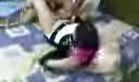 Sexy madura morena le encanta montar una polla en la parte superior videos de mujeres maduras caseros y a caballo